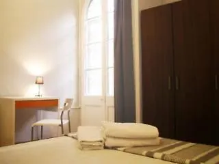Penzion La Isla Hostal Barcelona