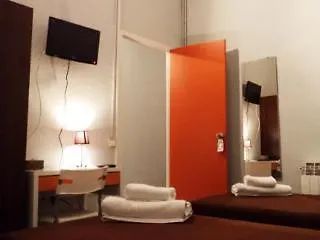 Guest house La Isla Hostal Barcelona