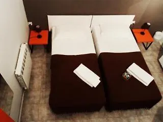 Guest house La Isla Hostal Barcelona