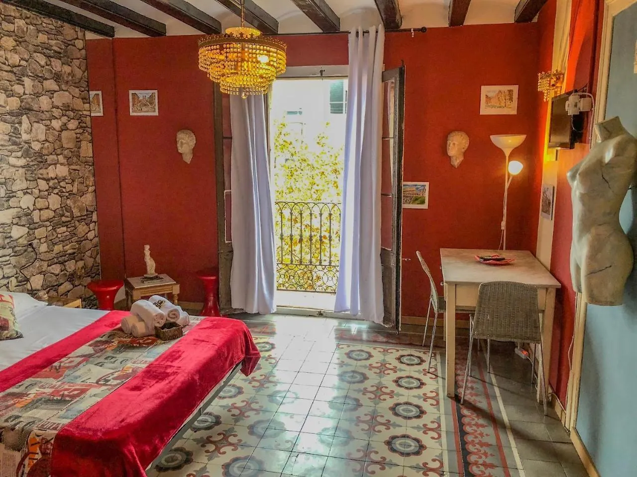 Guest house La Isla Hostal Barcelona